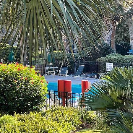 Spacious, Cozy Villa W/Parking In Coligny Villas Île de Hilton-Head Extérieur photo