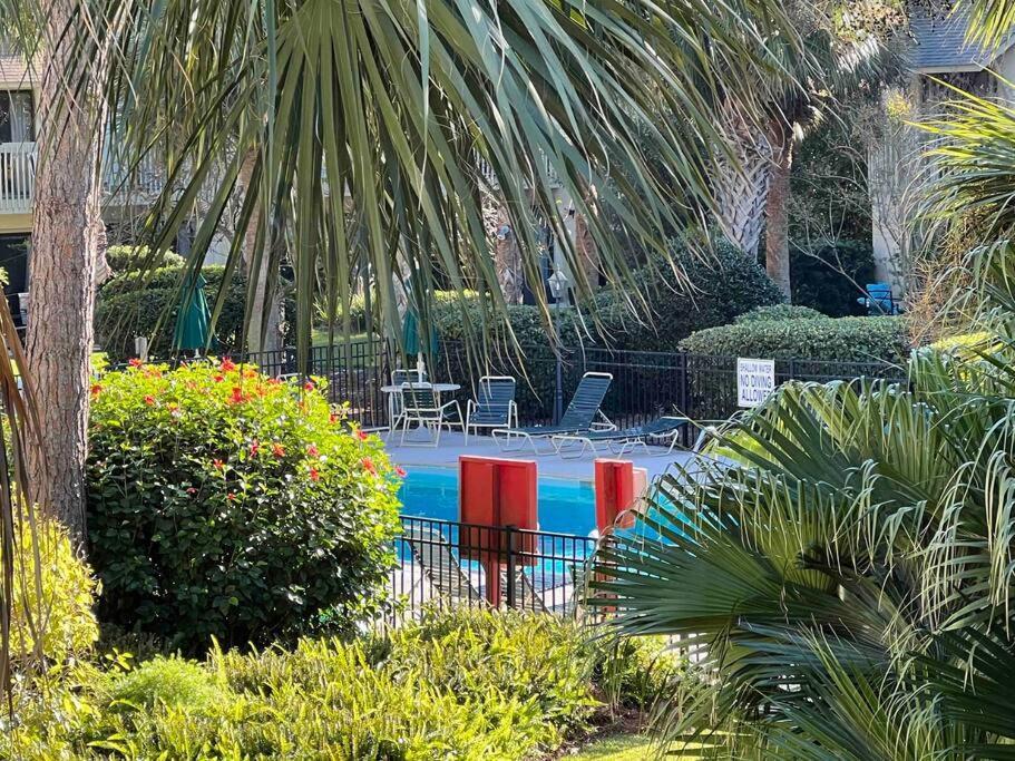 Spacious, Cozy Villa W/Parking In Coligny Villas Île de Hilton-Head Extérieur photo