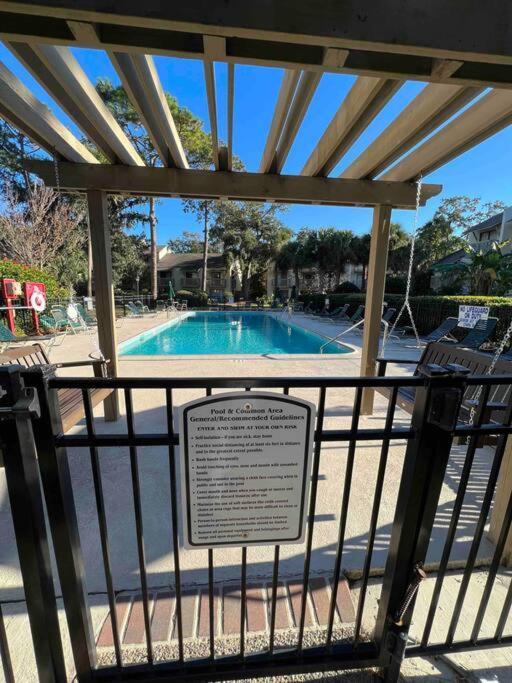 Spacious, Cozy Villa W/Parking In Coligny Villas Île de Hilton-Head Extérieur photo