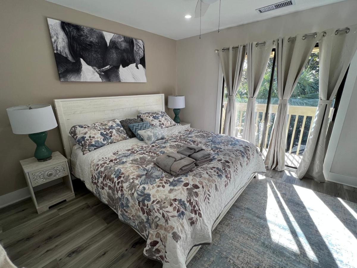 Spacious, Cozy Villa W/Parking In Coligny Villas Île de Hilton-Head Extérieur photo