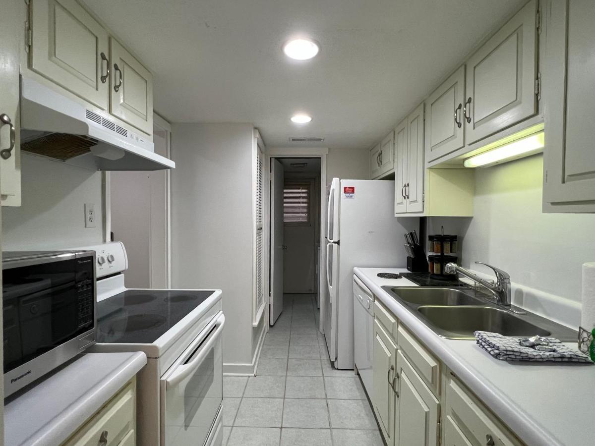 Spacious, Cozy Villa W/Parking In Coligny Villas Île de Hilton-Head Extérieur photo