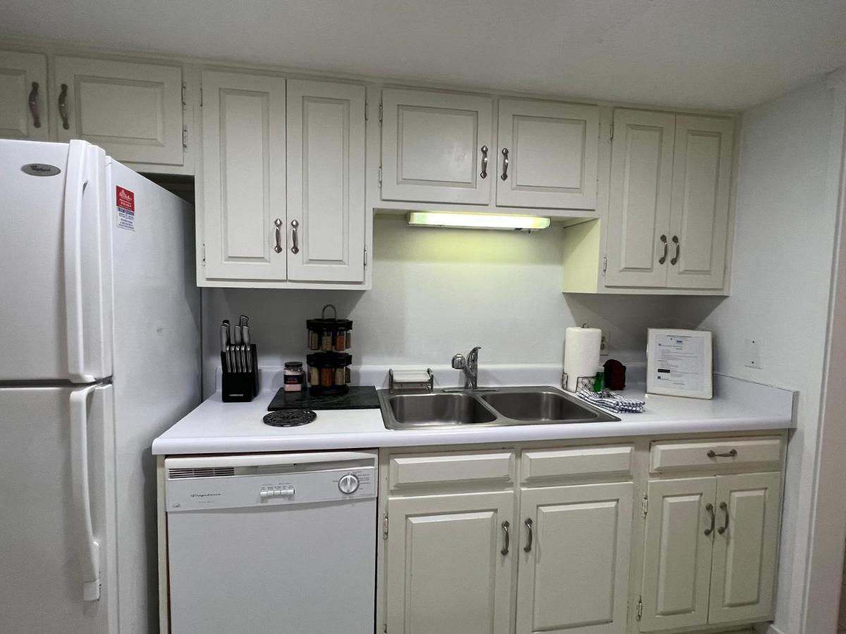 Spacious, Cozy Villa W/Parking In Coligny Villas Île de Hilton-Head Extérieur photo